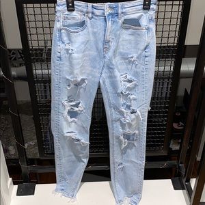American Eagle Destroyed Mom Jean